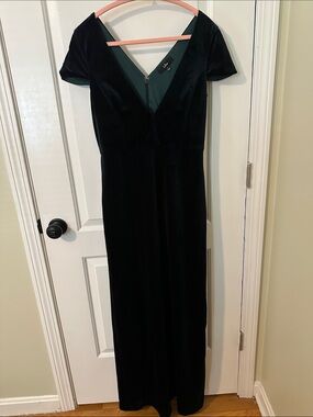 Lulu's Black Velvet V-Neck Maxi Dress